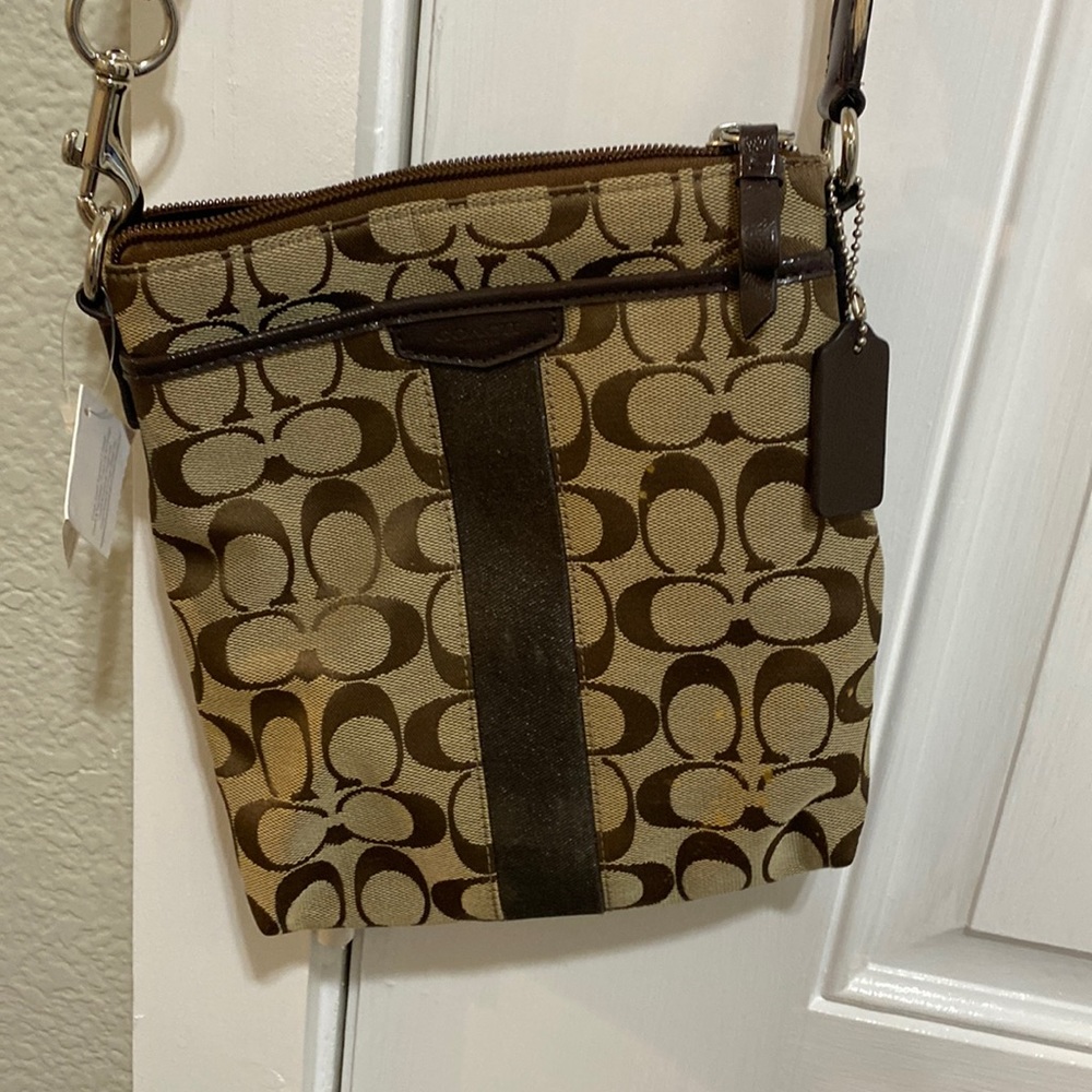 Coach crossbody sachel